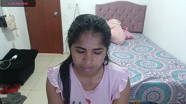 july-feria online show from February 2025 07:05:02 PM