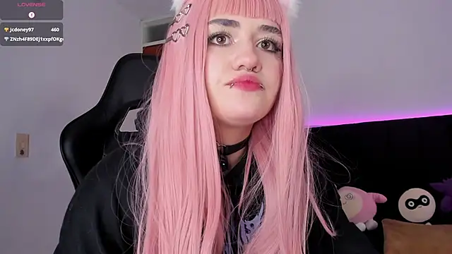 raven  white1 online show from February 2025 02:18:01 AM