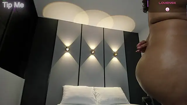 lilly ass  online show from September 2025 01:05:02 AM