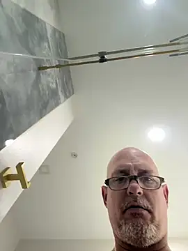 Snapshot of carlospingalinda chatting on January 2025 10:12:01 PM carlospingalinda online show from January 2025 10:12:01 PM