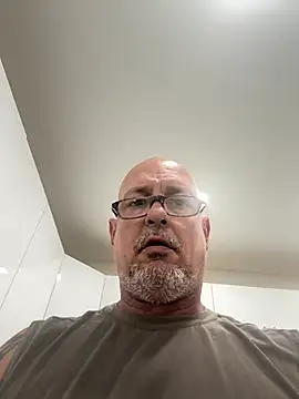 Snapshot of carlospingalinda chatting on January 2025 02:59:02 PM carlospingalinda online show from January 2025 02:59:02 PM