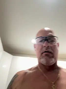 Snapshot of carlospingalinda chatting on March 2025 10:45:02 PM carlospingalinda online show from March 2025 10:45:02 PM