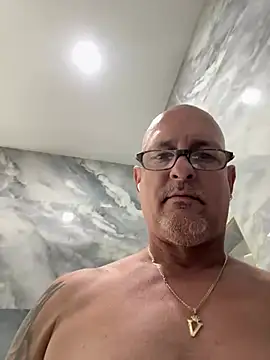 Snapshot of carlospingalinda chatting on March 2025 11:20:01 PM carlospingalinda online show from March 2025 11:20:01 PM