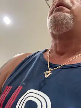 Snapshot of carlospingalinda chatting on September 2025 11:49:01 PM carlospingalinda online show from September 2025 11:49:01 PM