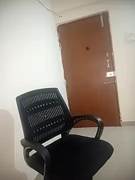 Snapshot of Babbyy_doll chatting on February 2025 06:42:01 PM Babbyy doll online show from February 2025 06:42:01 PM