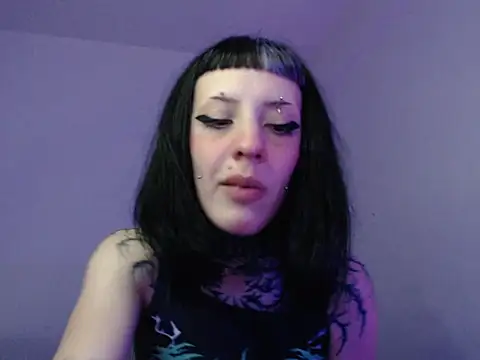 Snapshot of bad_doll_bb chatting on October 2025 04:42:01 AM bad doll bb online show from October 2025 04:42:01 AM