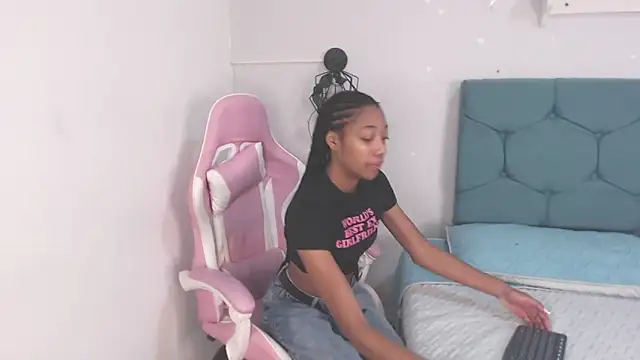 Snapshot of esmeralda-bk chatting on February 2025 03:20:01 PM esmeralda-bk online show from February 2025 03:20:01 PM