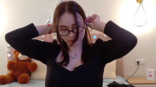 Lilliana Moon online show from February 2025 11:03:01 AM