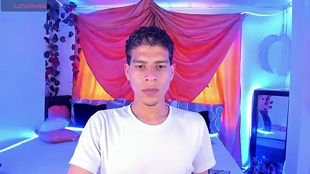 Ethan Boyy online show from October 2025 08:10:01 PM