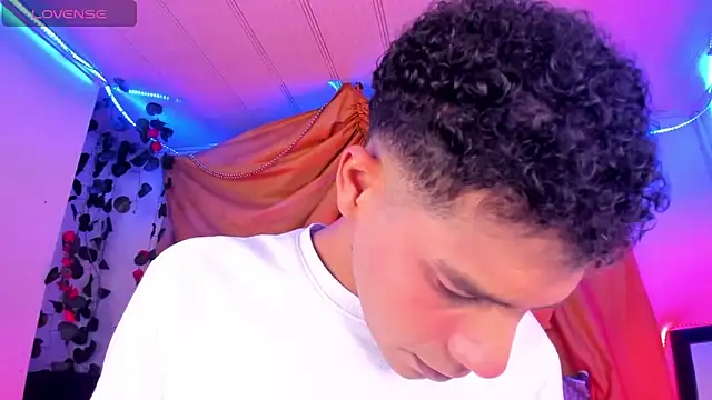 Ethan Boyy online show from December 2025 02:29:01 AM