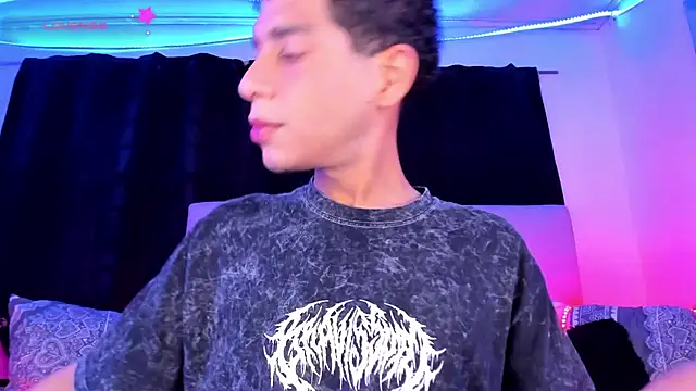 Ethan Boyy online show from January 2026 08:45:02 PM