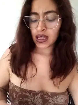 AnonymousGirl online show from April 2026 07:53:01 PM