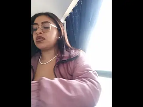 AnonymousGirl online show from July 2026 01:40:02 PM