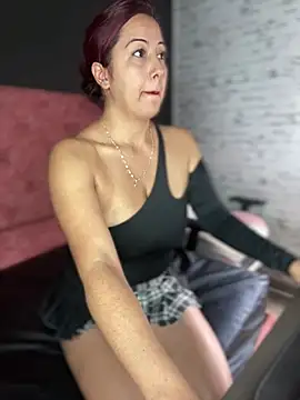 Miss  Melody online show from January 2025 07:32:01 PM