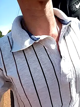 Frdrereeee online show from November 2025 06:41:02 PM