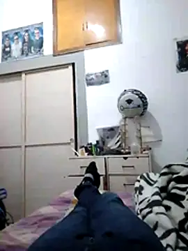 Snapshot of alejo5288 chatting on October 2025 02:15:01 AM alejo5288 online show from October 2025 02:15:01 AM