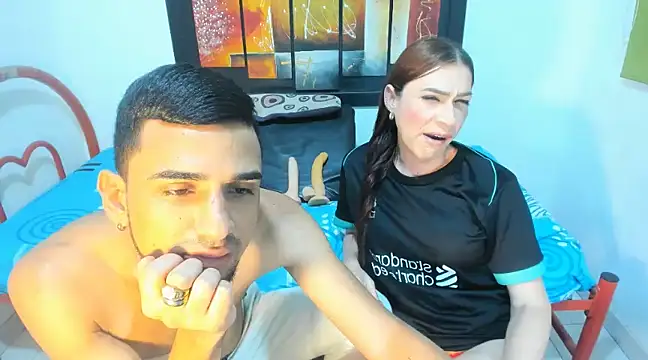 sweethoneytsx online show from February 2025 03:20:01 AM