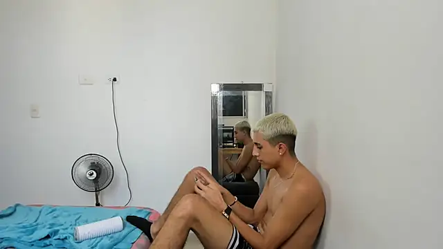 Latinos 2001 online show from March 2025 06:14:01 PM