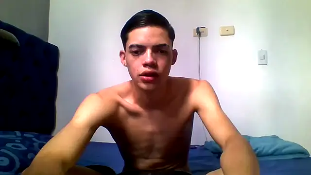 Latinos 2001 online show from June 2026 02:30:02 PM