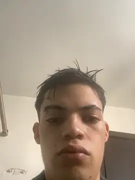Latinos 2001 online show from July 2026 12:48:02 PM