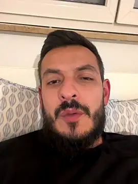 Snapshot of derbyo chatting on October 2025 08:17:02 PM derbyo online show from October 2025 08:17:02 PM