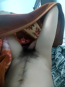 Snapshot of KisSsu chatting on February 2026 04:13:01 PM KisSsu online show from February 2026 04:13:01 PM