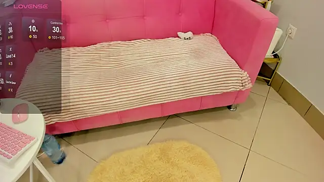 Brilly Lily online show from December 2025 02:28:02 AM