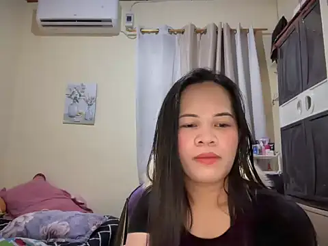 SophiaCourthaway online show from June 2026 02:33:02 PM