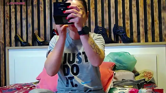 Tory Lovi online show from April 2026 03:31:02 AM