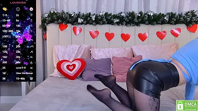 Eva  Summer online show from February 2025 01:06:01 PM