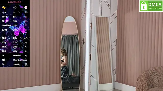 Eva  Summer online show from February 2025 01:10:02 PM