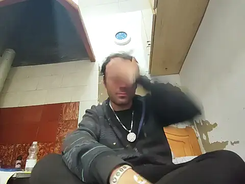 Snapshot of Zombieevil chatting on March 2026 03:30:01 PM Zombieevil online show from March 2026 03:30:01 PM