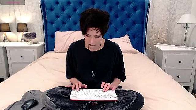 via mayer  online show from October 2025 02:56:02 PM