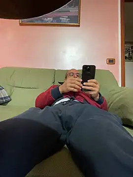 sempreilmio2 online show from March 2025 11:06:02 AM