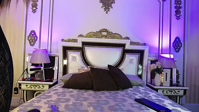 CharlotteBrandt online show from November 2025 08:20:01 PM