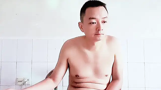 Snapshot of swg176 chatting on September 2025 01:18:01 AM swg176 online show from September 2025 01:18:01 AM