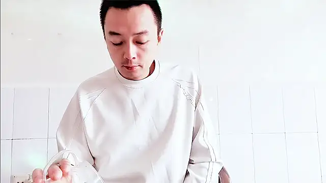 Snapshot of swg176 chatting on October 2025 06:23:01 AM swg176 online show from October 2025 06:23:01 AM