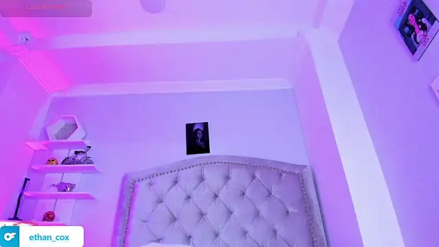 EthaanCox online show from January 2025 12:30:01 AM