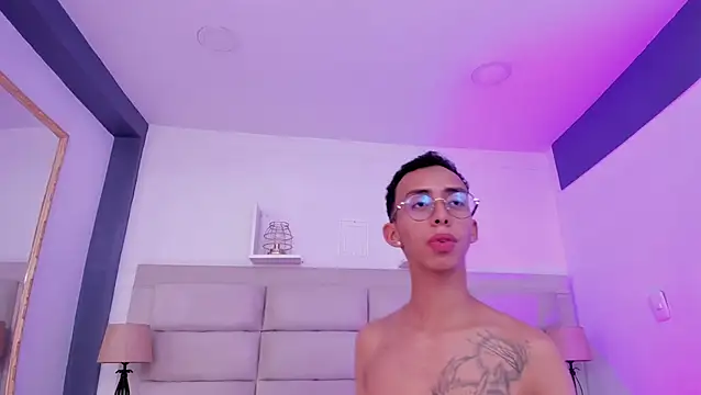 EthaanCox online show from January 2025 02:48:02 AM