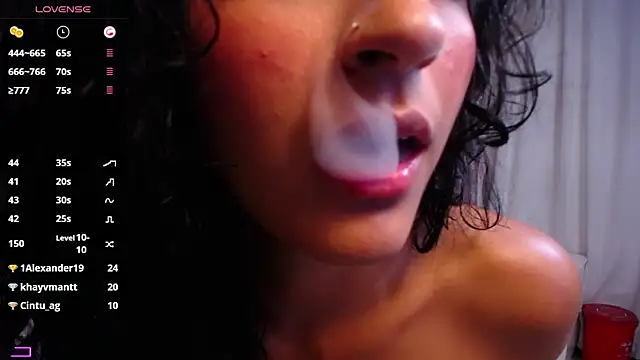 Shelley-Hack online show from March 2025 07:18:01 PM