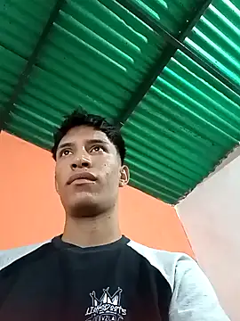 Snapshot of matteo_rivas chatting on January 2025 11:30:01 PM matteo rivas online show from January 2025 11:30:01 PM