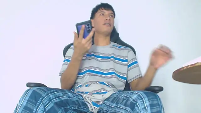 matteo rivas online show from February 2026 03:23:01 PM