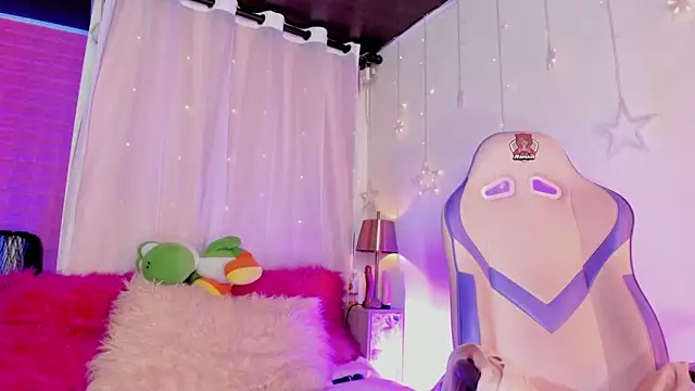 Snapshot of emma_soffia_ chatting on February 2025 12:09:01 AM emma soffia online show from February 2025 12:09:01 AM