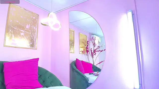 scarlette69 online show from October 2025 07:25:02 PM