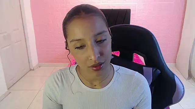 DULCE1609 online show from April 2026 08:12:02 PM