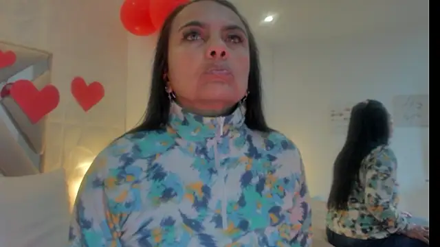 Snapshot of raquell_moore chatting on February 2025 09:06:02 AM raquell moore online show from February 2025 09:06:02 AM