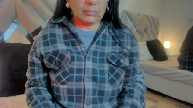 Snapshot of raquell_moore chatting on February 2025 08:50:02 AM raquell moore online show from February 2025 08:50:02 AM