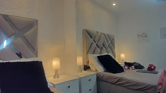 Snapshot of raquell_moore chatting on February 2025 12:52:02 PM raquell moore online show from February 2025 12:52:02 PM