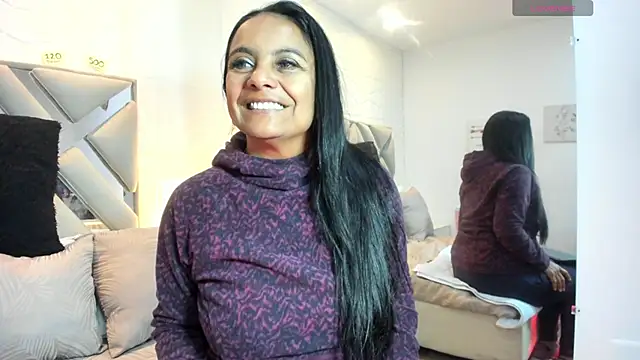 Snapshot of raquell_moore chatting on September 2025 11:11:01 AM raquell moore online show from September 2025 11:11:01 AM