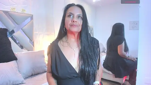 Snapshot of raquell_moore chatting on September 2025 11:41:02 PM raquell moore online show from September 2025 11:41:02 PM